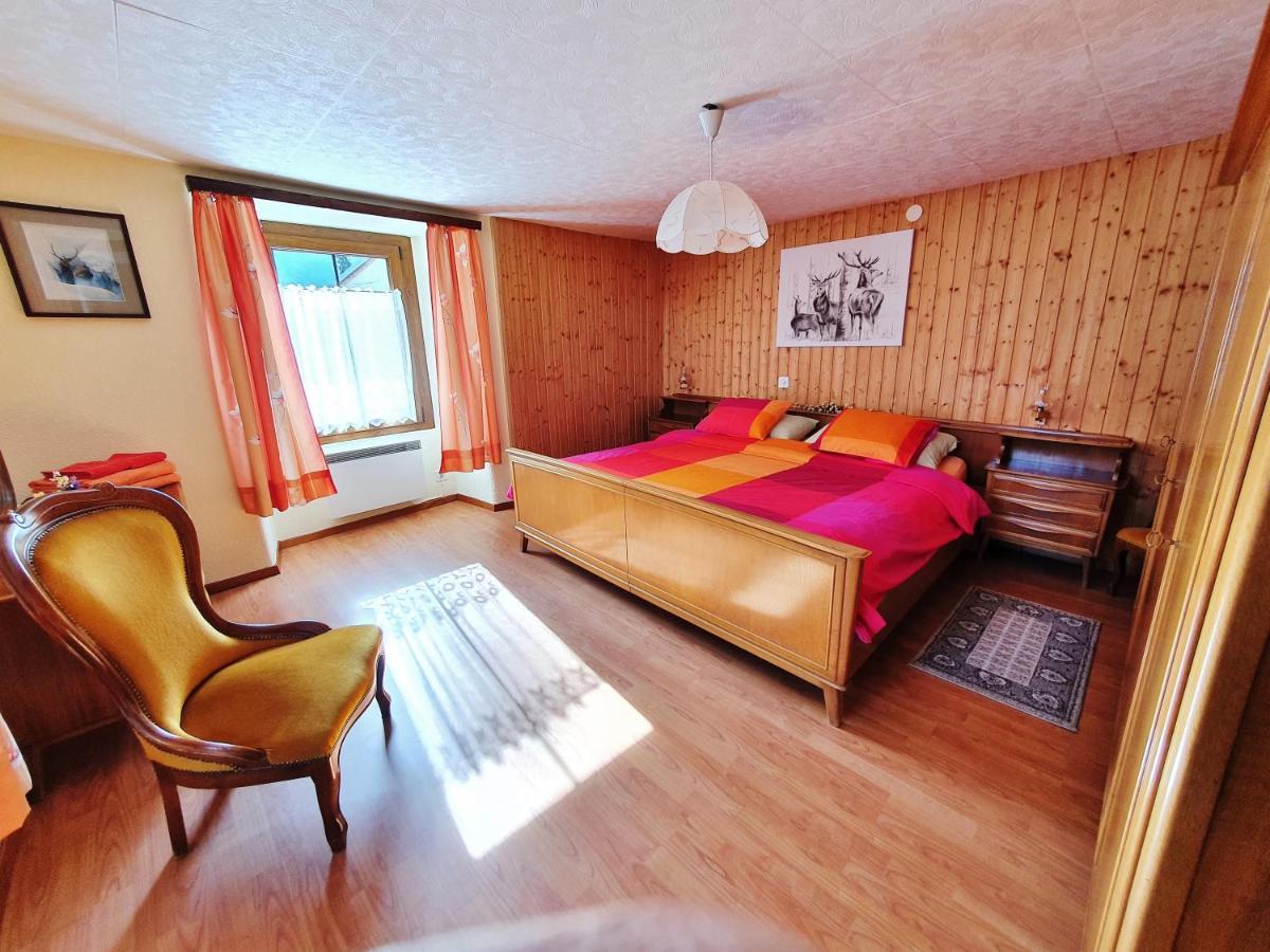 Bnb "A La Crus" Crana Екстериор снимка