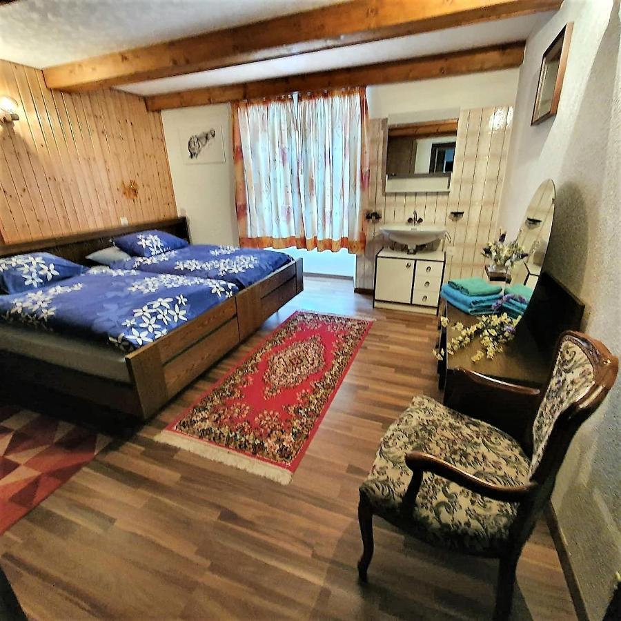 Bnb "A La Crus" Crana Екстериор снимка